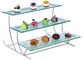 3 - Banco di mostra di vetro del dolce di strato con i vassoi che decorano per il buffet del servizio di banchetto
